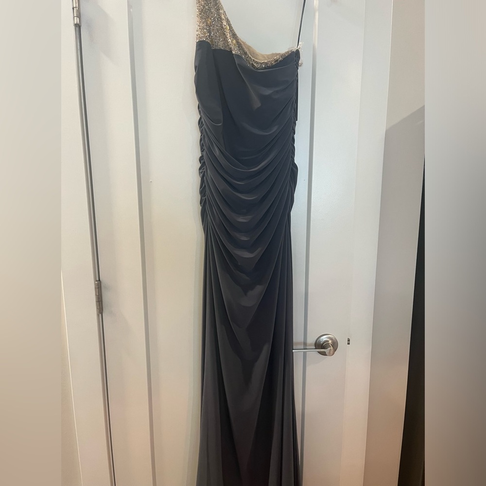 JS Boutique size 4 Gray Sequin one Shoulder Formal Evening dress Ruched NWT